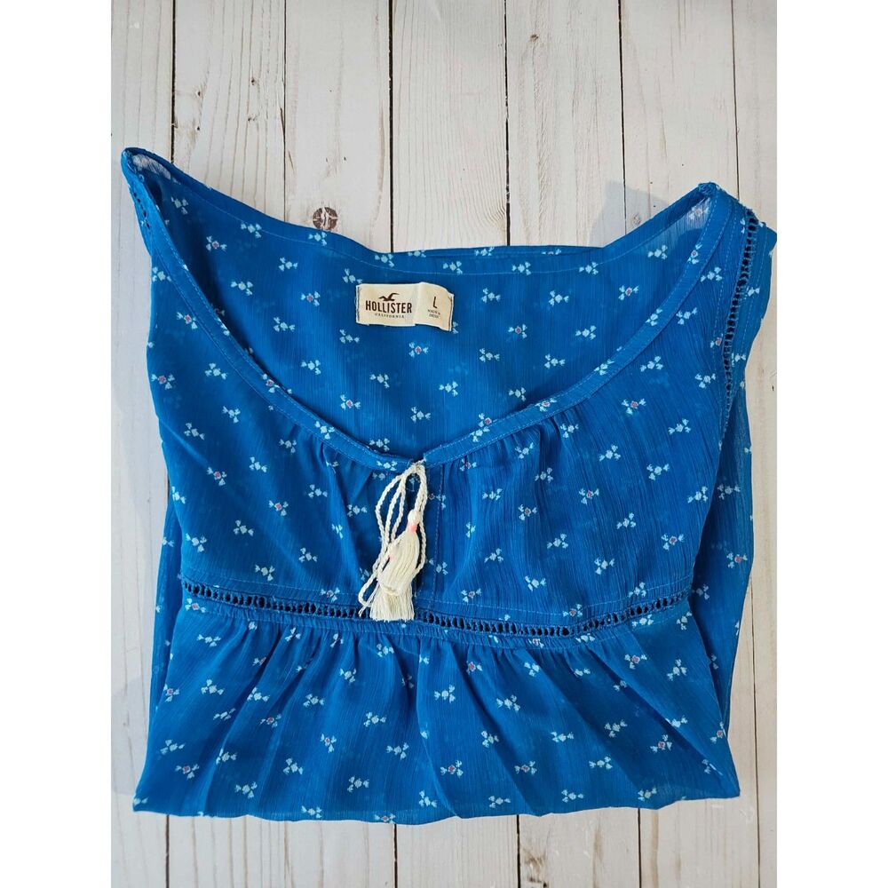 Hollister Women’s L Blue Floral Peasant Blouse Short Sleeve Tassel Tie Boho